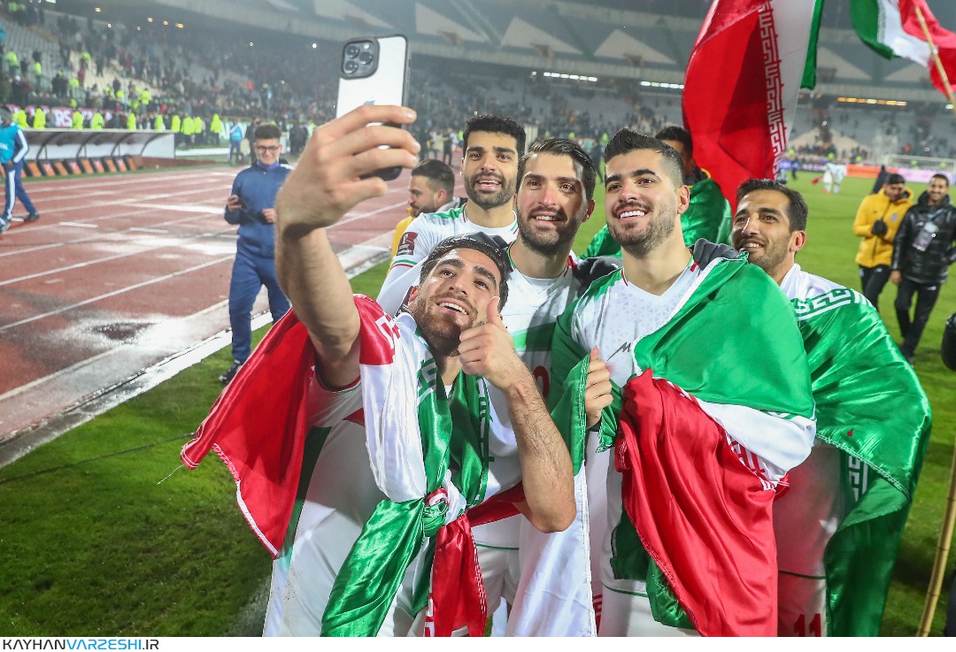 کیهان ورزشی با صعود به جام جهانی مخالف نیست ، با فریبکاری مربیان جریان انحرافی در فوتبال مخالف است
