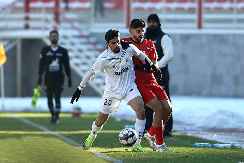 " خودزنی " در کورس قهرمانی؛ تراکتور کجا اشتباه کرد؟