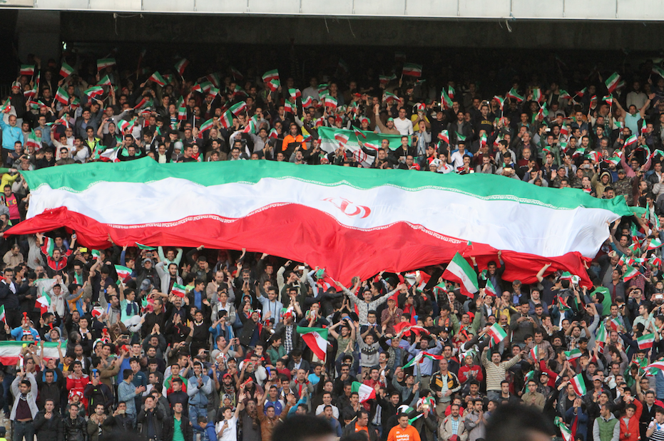 مردم جای درستی ایستادهاند؛ شما چطور آقایان مسئول؟