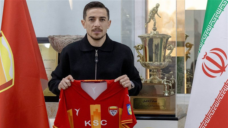 احمدزاده به فولاد ملحق شد