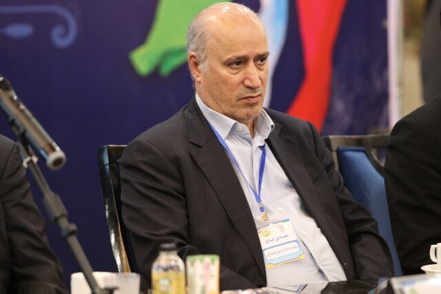 تاج: فوتبالیستها در کنار مردم هستند