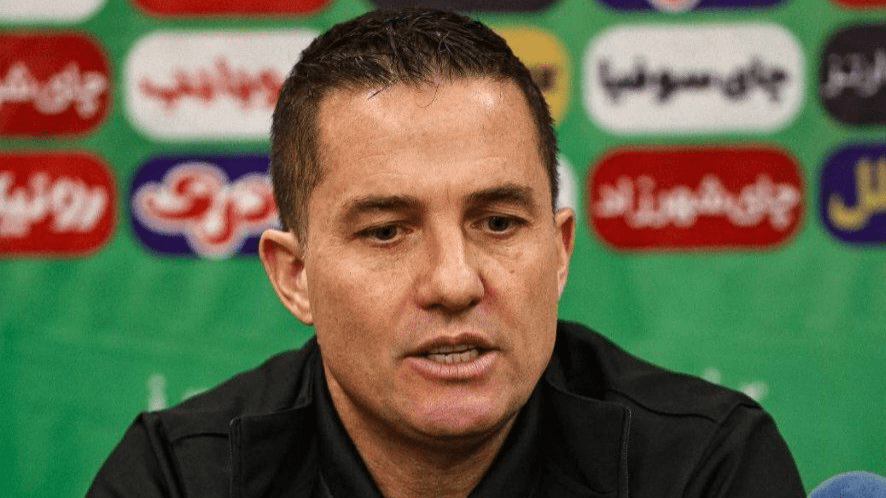 اوسمار: چرا به استقلال و تراکتور ۳ امتیاز دادید؟