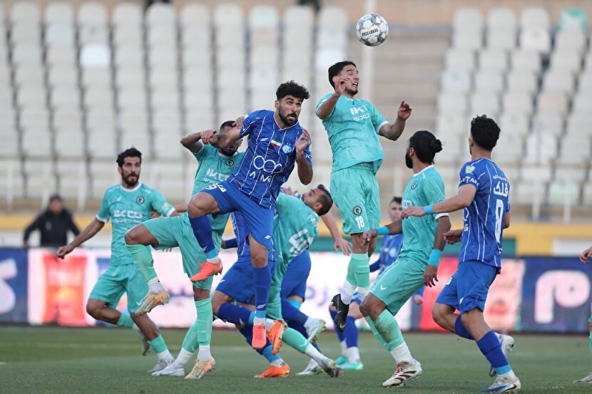 استقلال و " بی‌ثباتیِ تکراری "