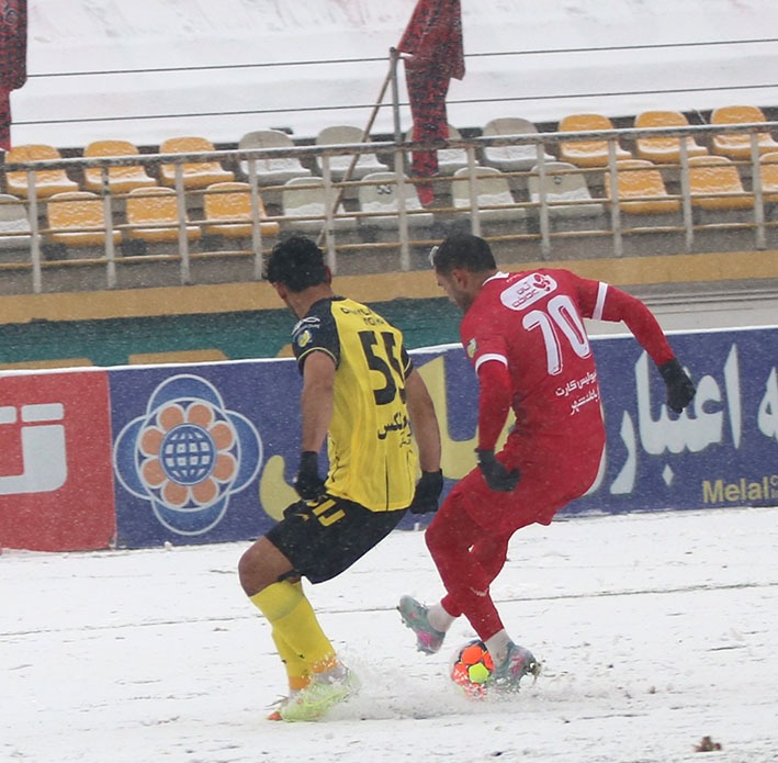 گزارش تصویری دیدار تیمهای پرسپولیس و سپاهان
