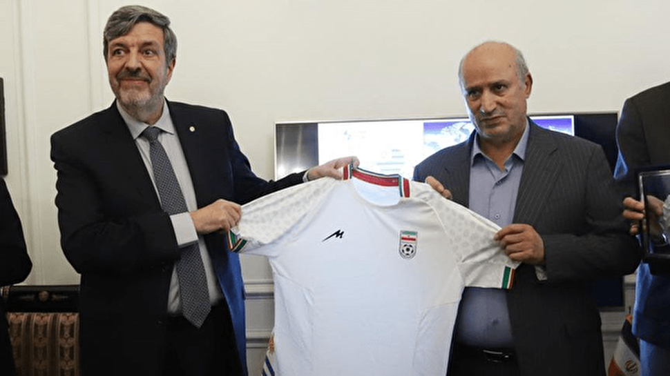 تاج در دیدار با سفیر اروگوئه: فوتبال مسیر ارتباط ملت‌ها است