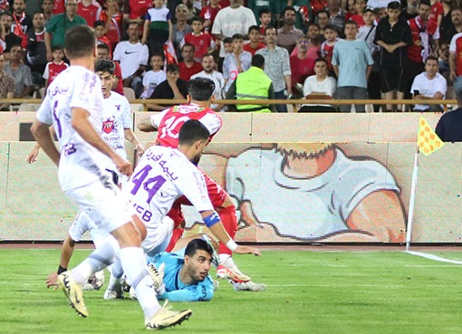 گزارش تصویری دیدار تیم‌های پرسپولیس و هوادار