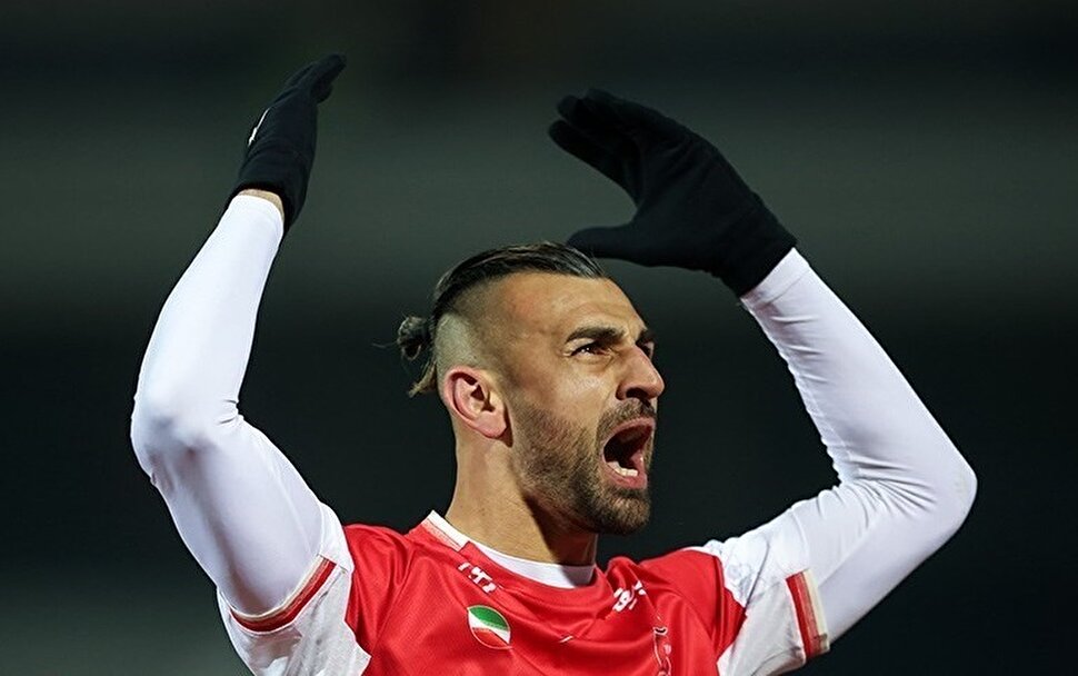 باشگاه پرسپولیس: این بازیکن نمی‌تواند جدا شود