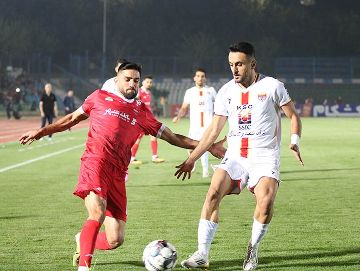 گزارش تصویری دیدار تیم‌های پرسپولیس و فولاد