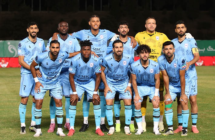 گزارش تصویری دیدار تیم‌های فجر سپاسی و پرسپولیس