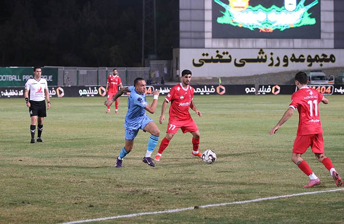 گزارش تصویری دیدار تیم‌های فجر سپاسی و پرسپولیس