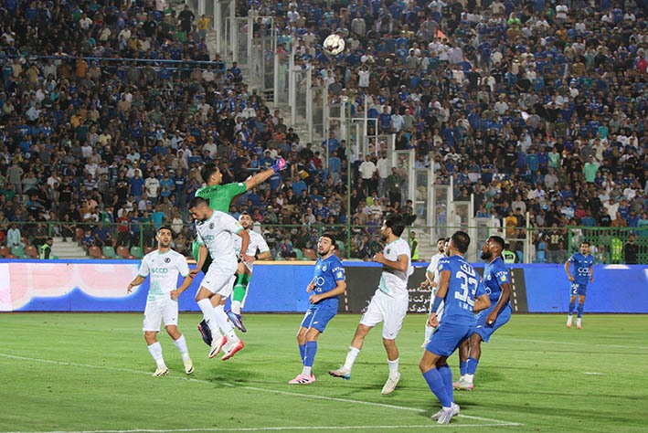 گزارش تصویری دیدار تیم‌های استقلال و پیکان