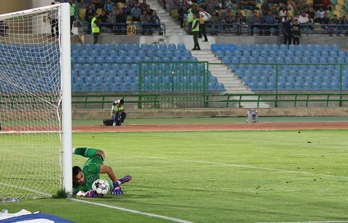 گزارش تصویری دیدار تیم‌های استقلال و پیکان