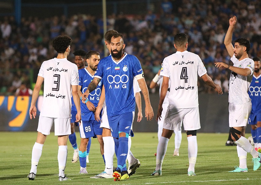 گزارش تصویری دیدار تیم‌های استقلال تهران و ذوب‌آهن اصفهان