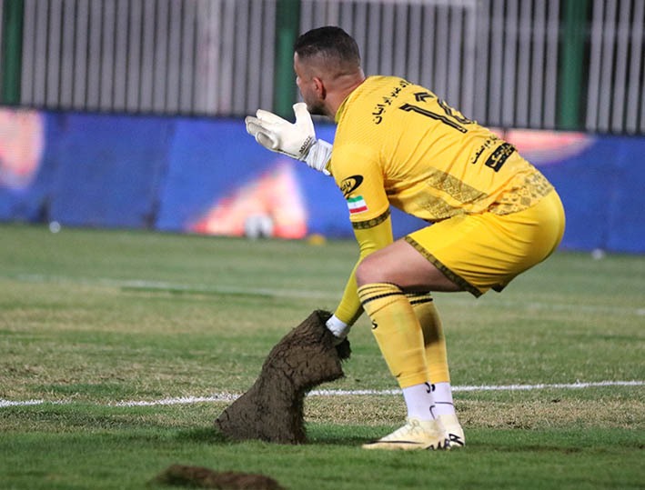 گزارش تصویری دیدار استقلال و چادر ملو