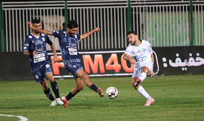 گزارش تصویری دیدار استقلال و چادر ملو