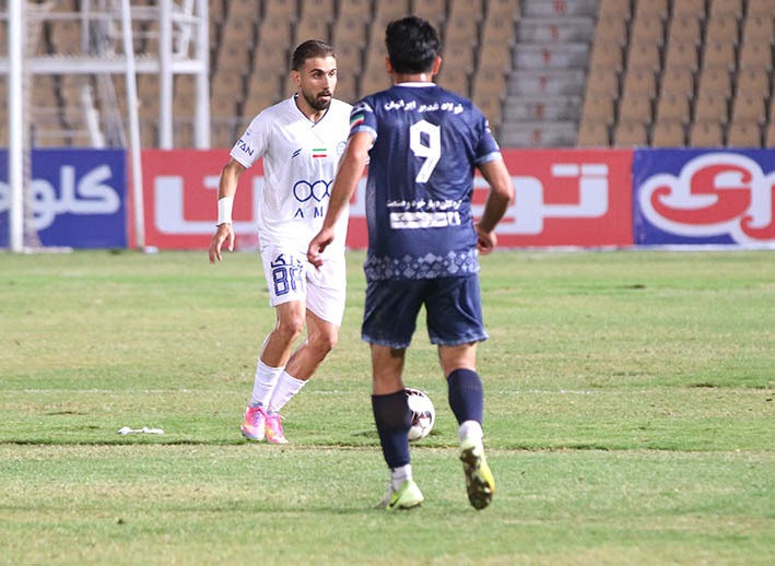 گزارش تصویری دیدار استقلال و چادر ملو