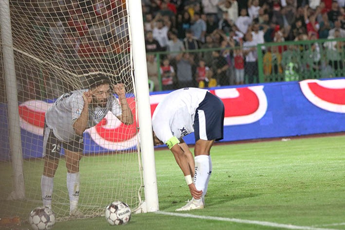 گزارش تصویری دیدار تیم‌های پرسپولیس و ملوان