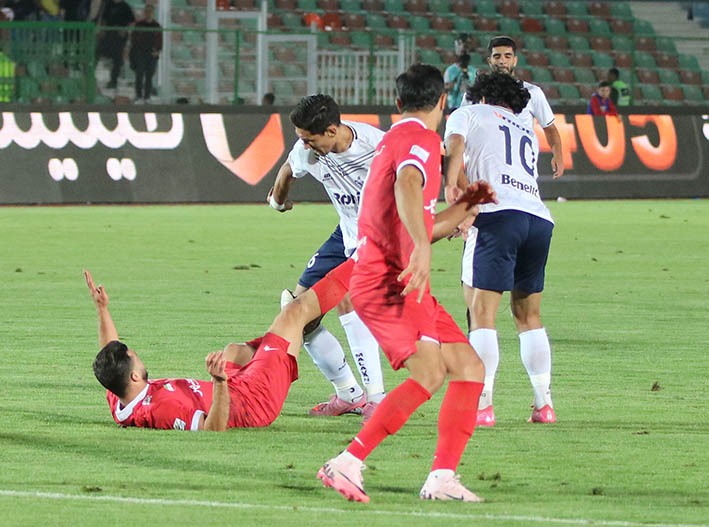 گزارش تصویری دیدار تیم‌های پرسپولیس و ملوان