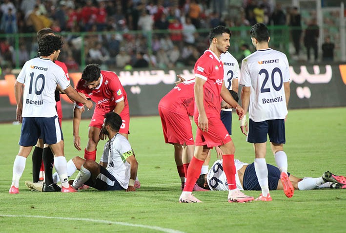 گزارش تصویری دیدار تیم‌های پرسپولیس و ملوان