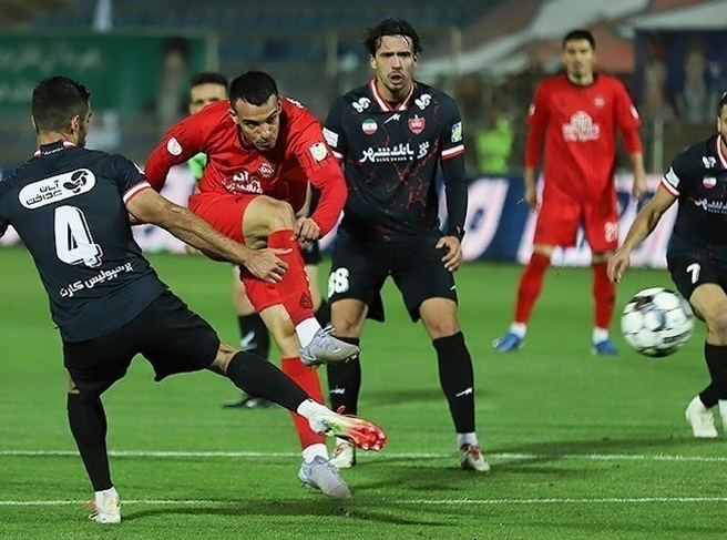 دیدار تراکتور و پرسپولیس بدون تماشاگر برگزار می‌شود