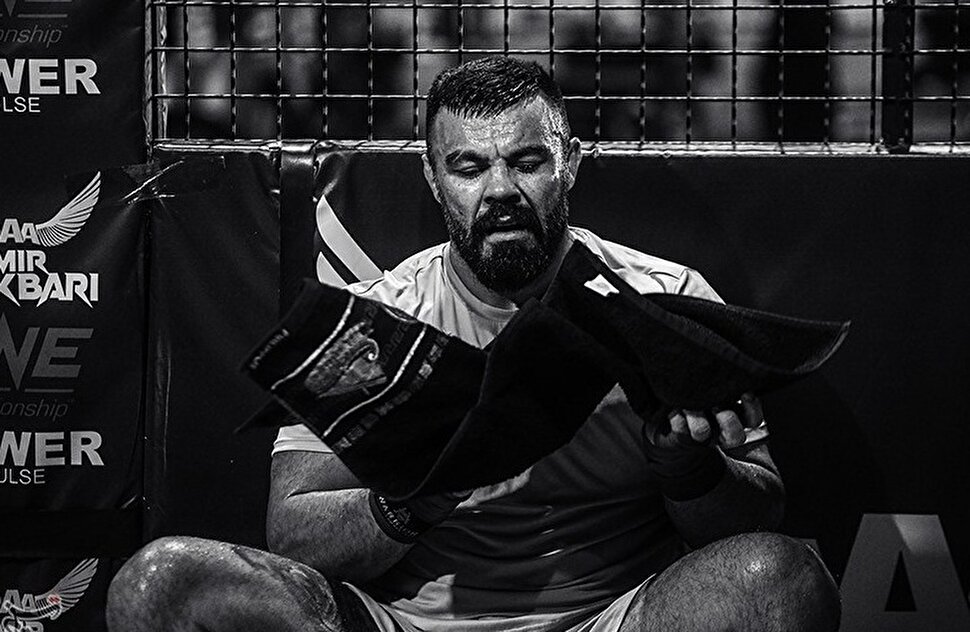 علی اکبری حریف آمریکایی را تسلیم کرد