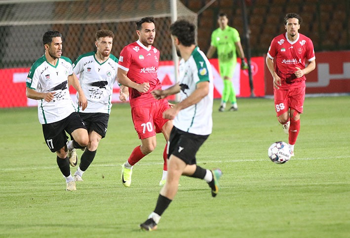 گزارش تصویری دیدار تیمهای پرسپولیس تهران و ذوب آهن