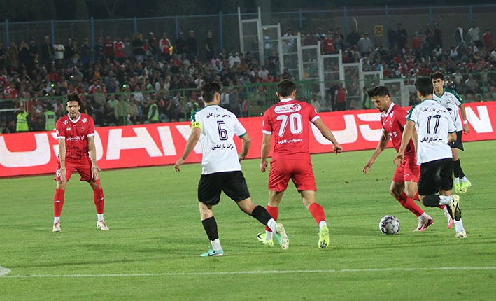 گزارش تصویری دیدار تیمهای پرسپولیس تهران و ذوب آهن