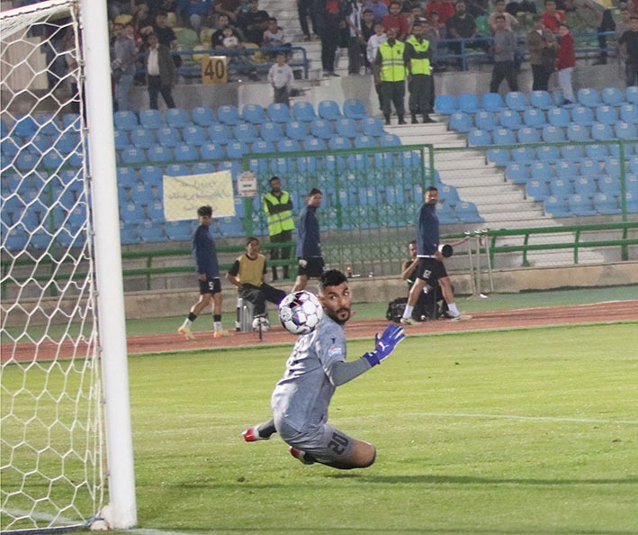 گزارش تصویری دیدار تیمهای پرسپولیس تهران و ذوب آهن