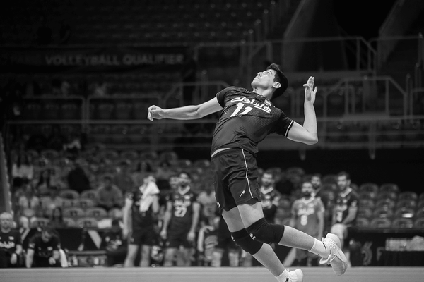 ابراز همدردی رهبر انقلاب با خانواده صابر کاظمی