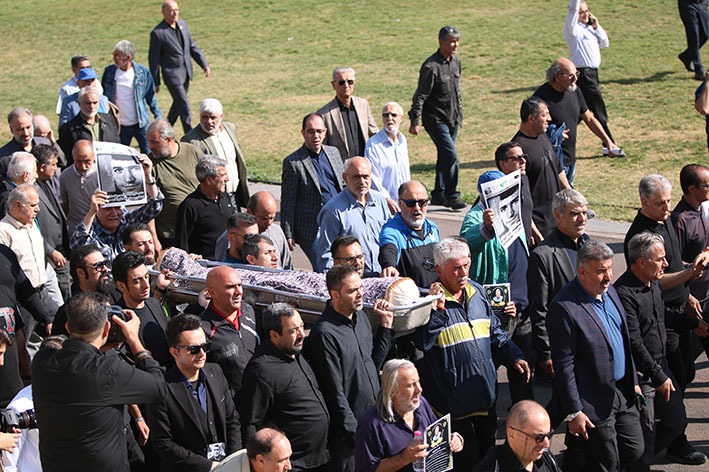 گزارش تصویری مراسم تشییع پیکر مرحوم اکبر کارگر جم