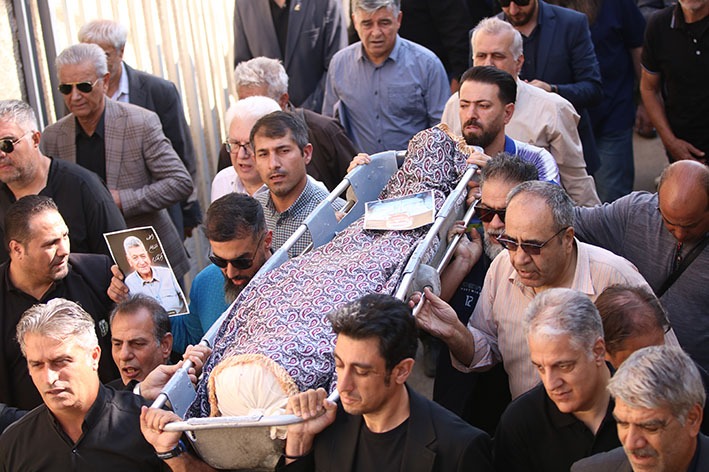 گزارش تصویری مراسم تشییع پیکر مرحوم اکبر کارگر جم