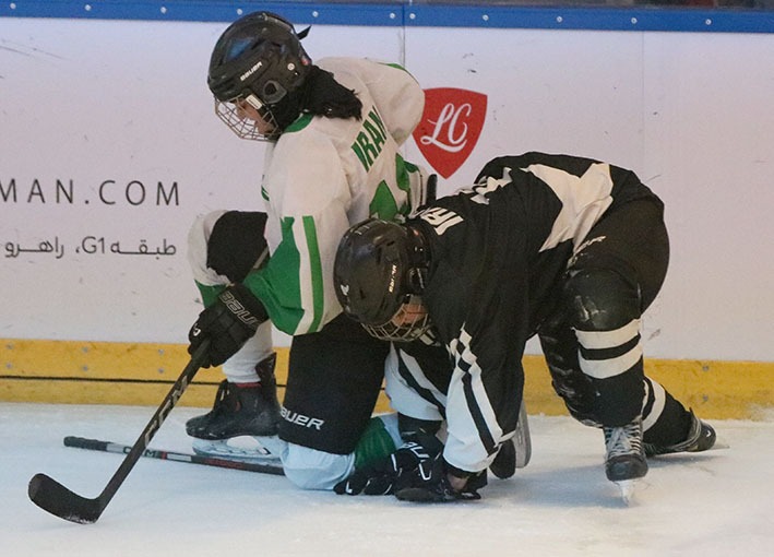 گزارش تصویری هاکی روی یخ دختران زیر18 سال