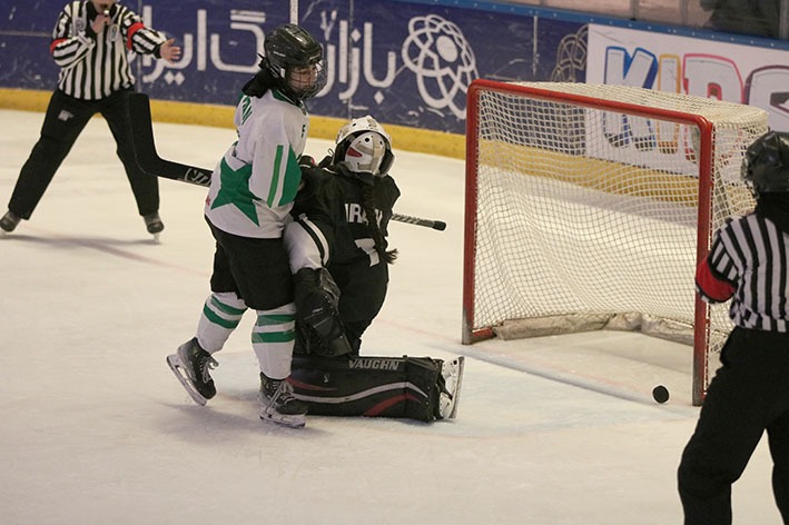 گزارش تصویری هاکی روی یخ دختران زیر18 سال