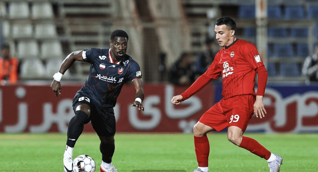 گریز پرسپولیس ۱۰ نفره با گل تماشایی از دام تراکتور