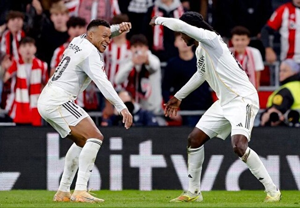 آتش بازی کهکشانی‌ها با دبل امباپه