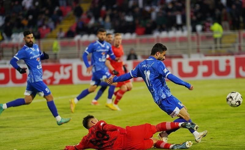 فرصت سوزی خانگی تراکتور / پیکان در سیرجان به مکان دهم جدول رسید