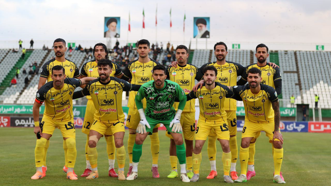 سپاهان صدر را حفظ کرد