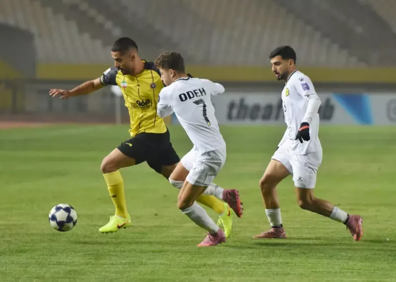 سپاهان ایران ۲ - الحسین اردن صفر / صدرنشینی طلایی پوشان و امیدواری به صعود