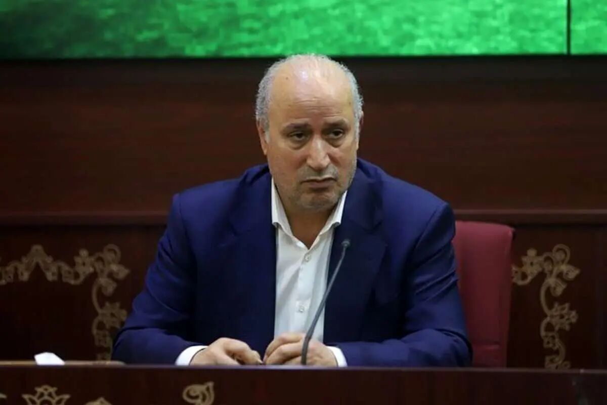تاج: بستن بازوبند برای حمایت از همجنس گرایی لغو شد