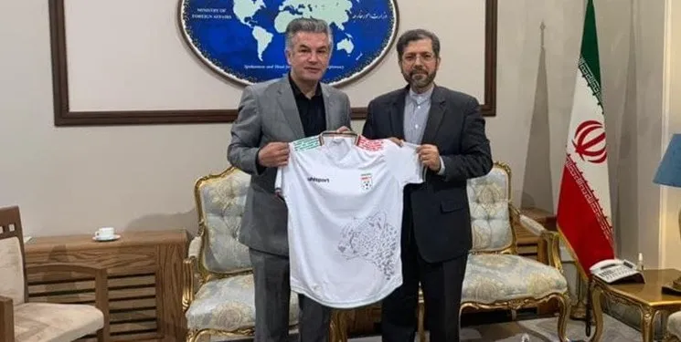 همکاری وزارت خارجه با فدراسیون فوتبال برای دیدار برابر کانادا