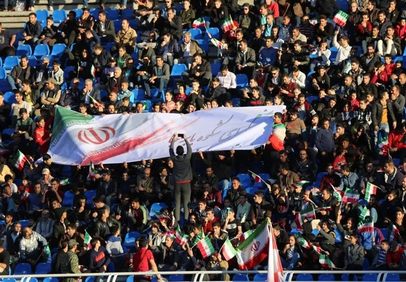 حرکت زیبای هواداران مشهدی+ عکس