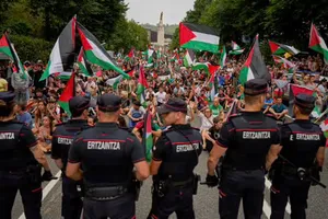 تاکید وزیر خارجه اسپانیا به برگزاری مسابقات بدون رژیم صهیونیستی