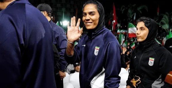 گزارش خبرنگار معروف ترک از ماجرای پناهندگی دختران ایران در استرالیا