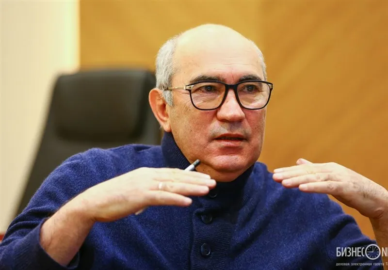 بردیف:سردار آزمون پیشنهادهایی از انگلیس و آلمان دارد/ قیمت فروش او از ۱۵ میلیون یورو شروع می‌شود