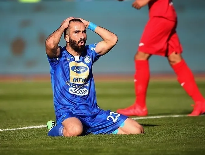 شوک به استقلال؛ رباط صلیبی شجاعیان پاره شد