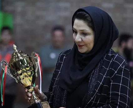 شبنم کلاهی : اطلاع ندارم که خانم شجاعی ، من را پیشنهاد داده اند یا خیر !