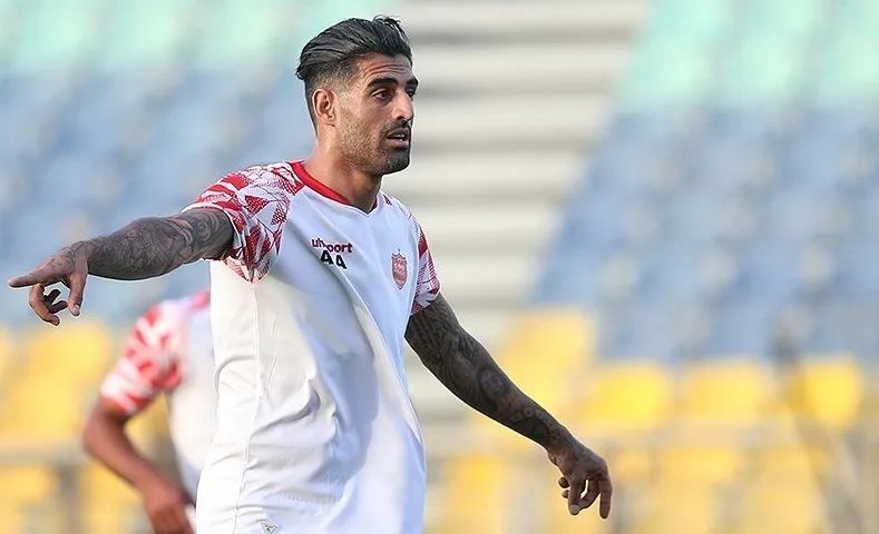 مدافع پرسپولیس به نساجی پیوست