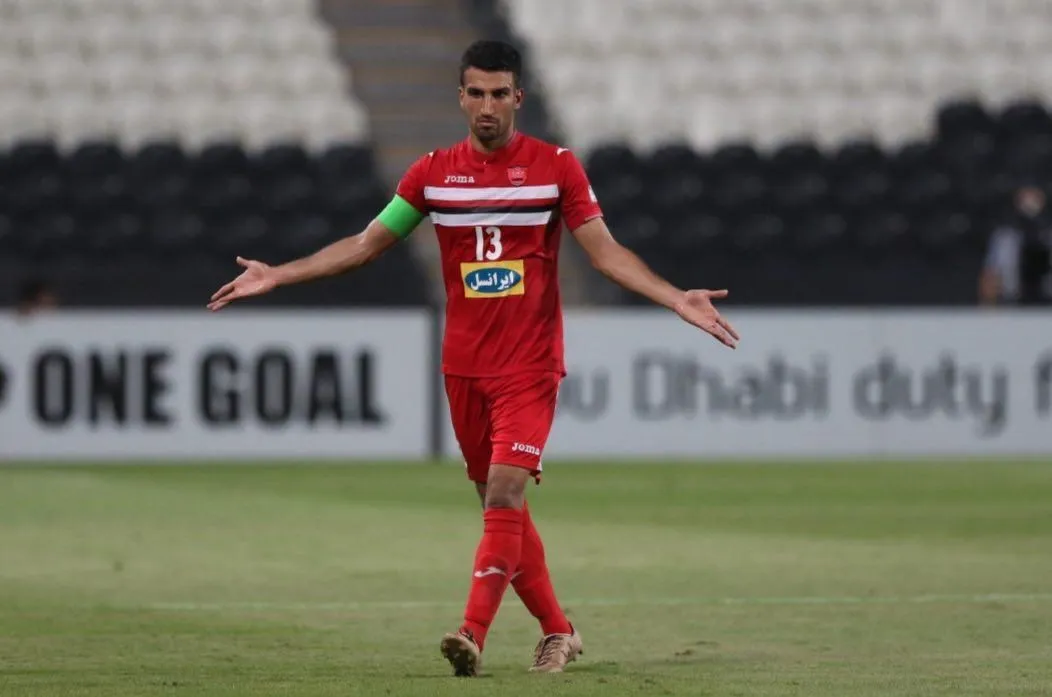ماهینی با پرسپولیس تمدید کرد