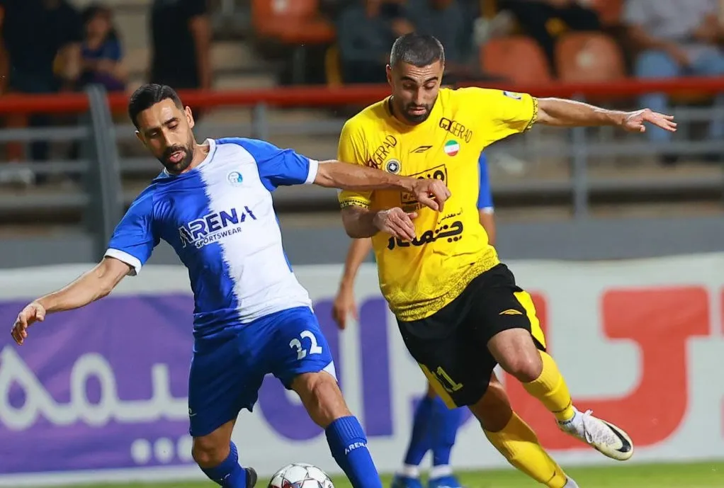 صعود سپاهان با غلبه بر استقلال