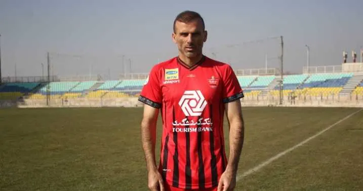 پیراهن مخصوص پرسپولیس برای دربی+ عکس